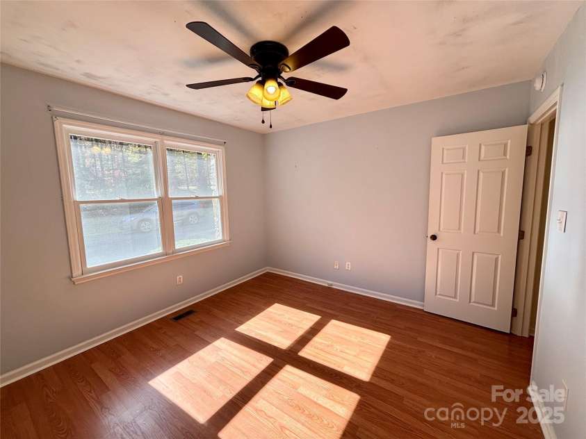 21 Loganwood Lane, Etowah, NC 28729.  MLS# CAR4318944, YatesRealty ID 14258. 