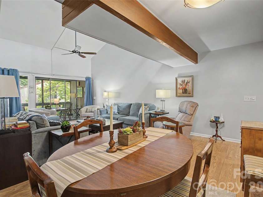 8 Lakemoor Lane, Hendersonville, NC 28739.  MLS# CAR4345671, YatesRealty ID 14259. Dining Area
