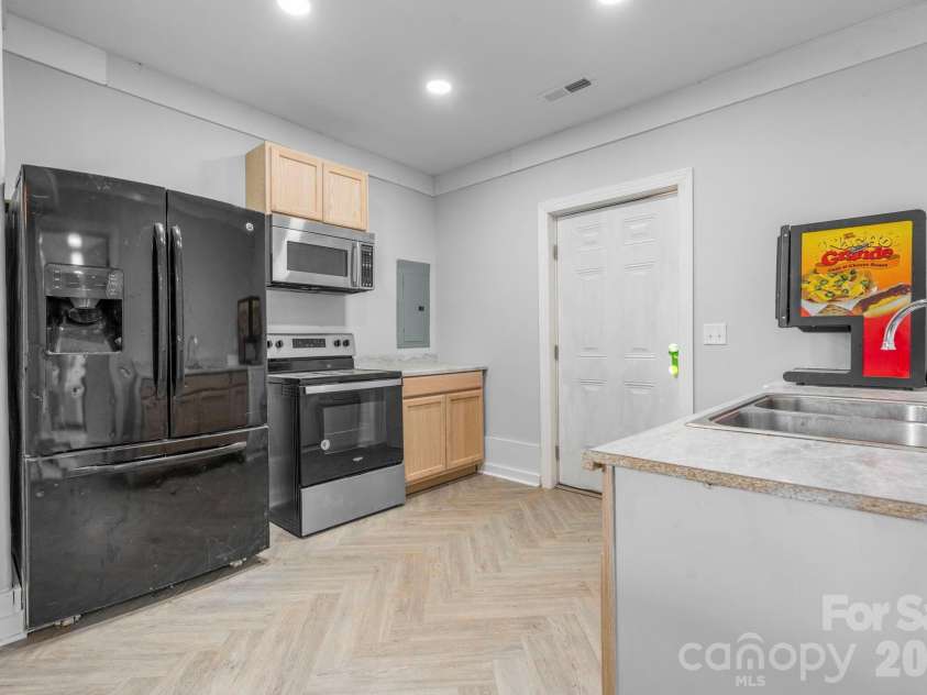 5780 Hwy 10 Highway, Hickory, NC 28602.  MLS# CAR4355019, YatesRealty ID 14260. Kitchen at Barn