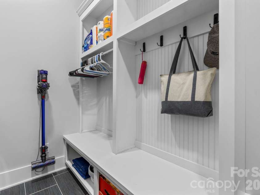 5780 Hwy 10 Highway, Hickory, NC 28602.  MLS# CAR4355019, YatesRealty ID 14260. Mudroom