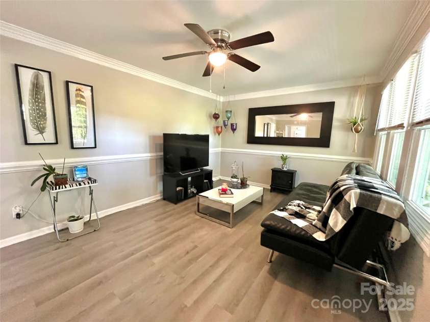 903 Lakeview Street, Kannapolis, NC 28083.  MLS# CAR4245036, YatesRealty ID 14260. 