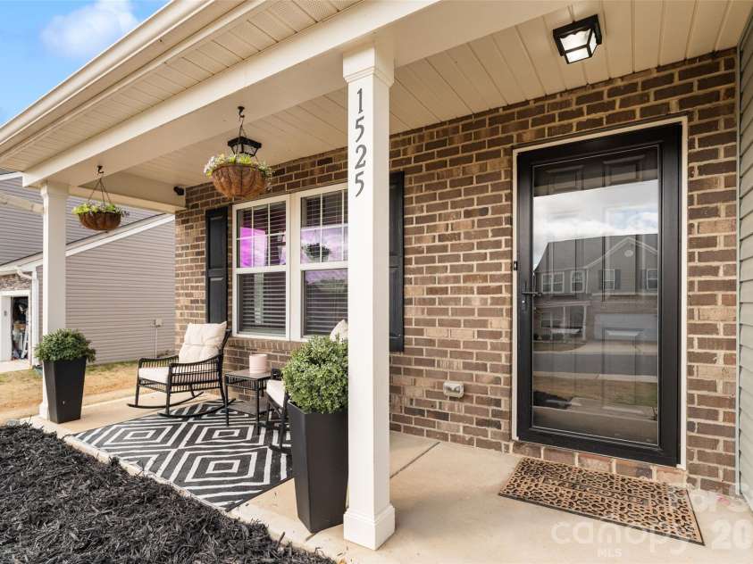 1525 Cazador Lane, York, SC 29745.  MLS# CAR4355850, YatesRealty ID 14261. 
