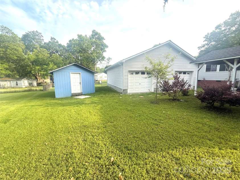 2601 Marldale Street, Gastonia, NC 28052.  MLS# CAR4260043, YatesRealty ID 14261. 