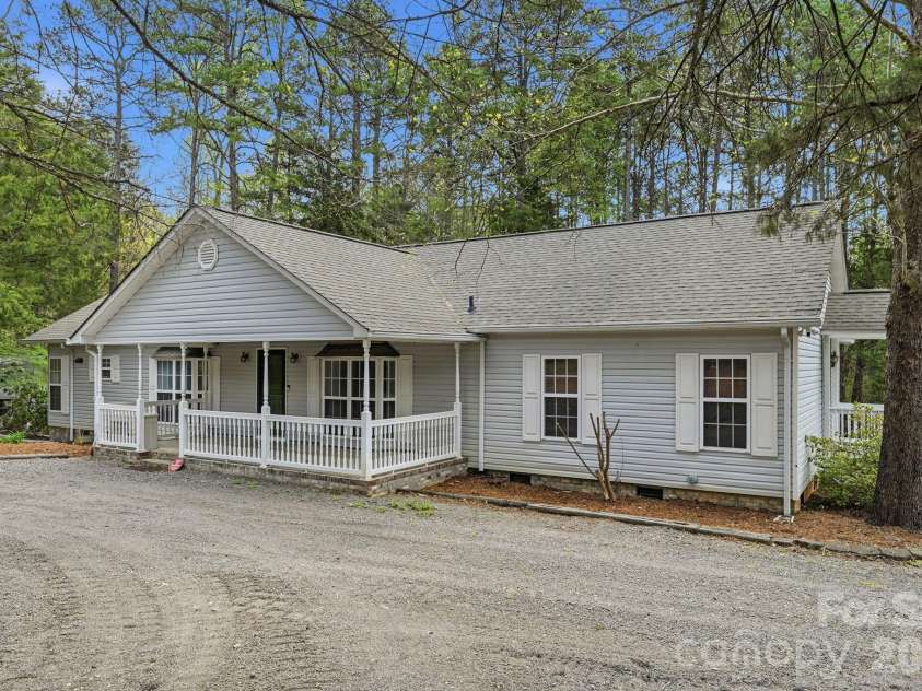 10368 Turnplow Drive, Davidson, NC 28036.  MLS# CAR4364831, YatesRealty ID 14262. 