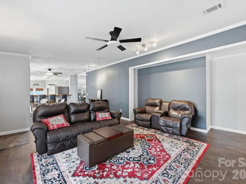 10368 Turnplow Drive, Davidson, NC 28036.  MLS# CAR4364831, YatesRealty ID 14262. 