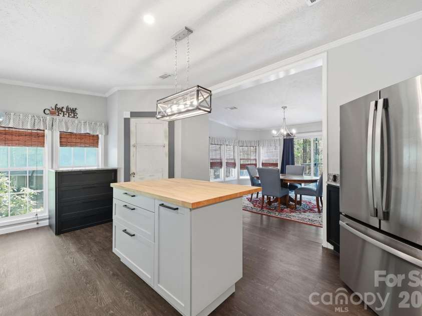 10368 Turnplow Drive, Davidson, NC 28036.  MLS# CAR4364831, YatesRealty ID 14262. 
