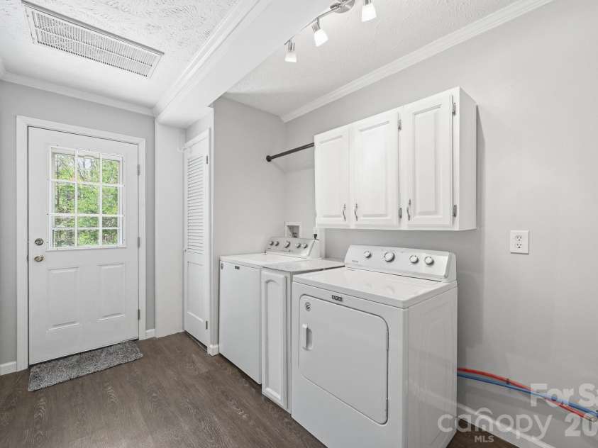 10368 Turnplow Drive, Davidson, NC 28036.  MLS# CAR4364831, YatesRealty ID 14262. 