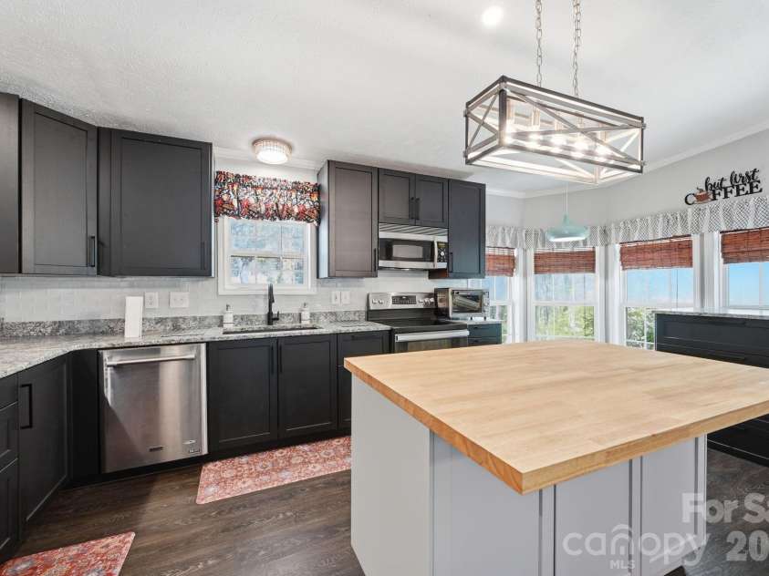 10368 Turnplow Drive, Davidson, NC 28036.  MLS# CAR4364831, YatesRealty ID 14262. 