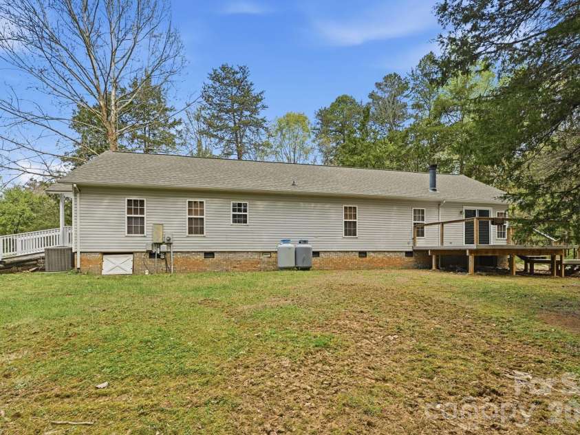 10368 Turnplow Drive, Davidson, NC 28036.  MLS# CAR4364831, YatesRealty ID 14262. 