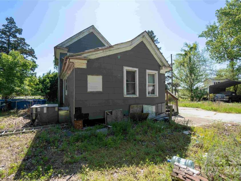 256 Winfall Boulevard, Hertford, NC 27944.  MLS# CAR4248642, YatesRealty ID 14262. 