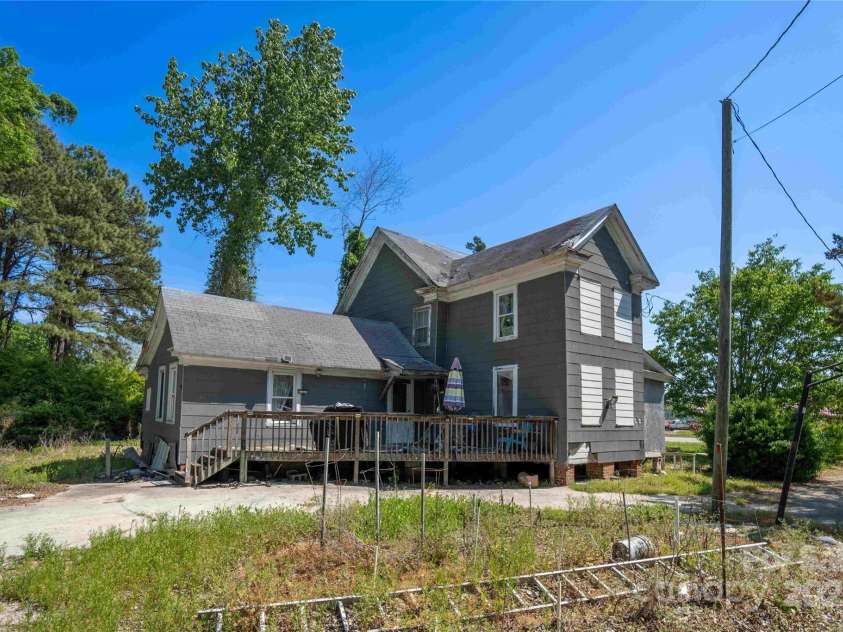 256 Winfall Boulevard, Hertford, NC 27944.  MLS# CAR4248642, YatesRealty ID 14262. 