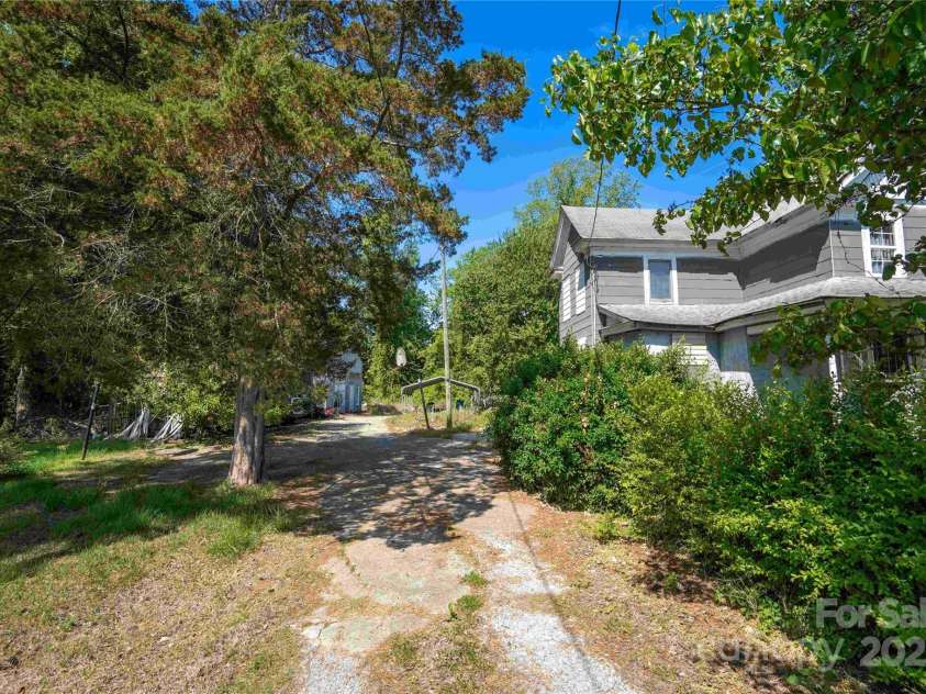 256 Winfall Boulevard, Hertford, NC 27944.  MLS# CAR4248642, YatesRealty ID 14262. 