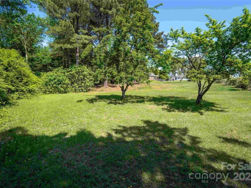 256 Winfall Boulevard, Hertford, NC 27944.  MLS# CAR4248642, YatesRealty ID 14262. 