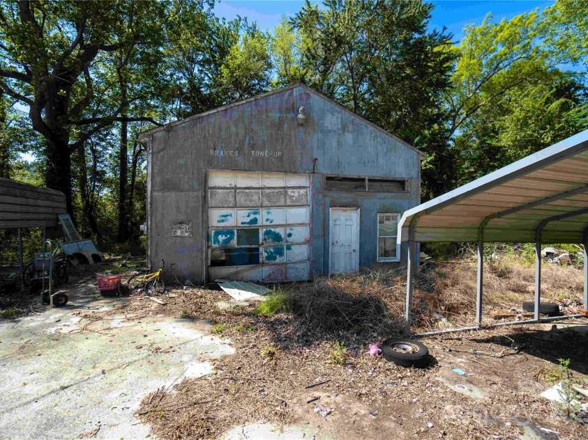 256 Winfall Boulevard, Hertford, NC 27944.  MLS# CAR4248642, YatesRealty ID 14262. 