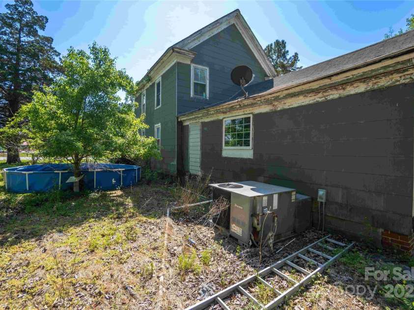 256 Winfall Boulevard, Hertford, NC 27944.  MLS# CAR4248642, YatesRealty ID 14262. 