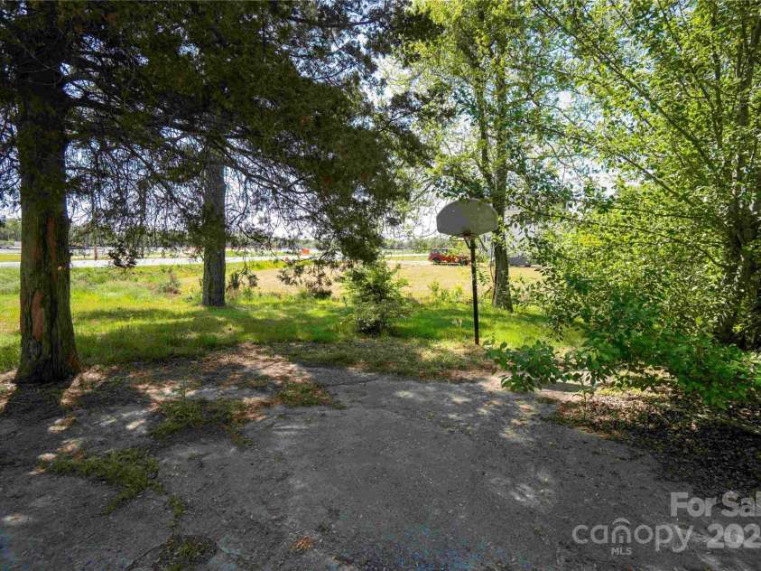 256 Winfall Boulevard, Hertford, NC 27944.  MLS# CAR4248642, YatesRealty ID 14262. 