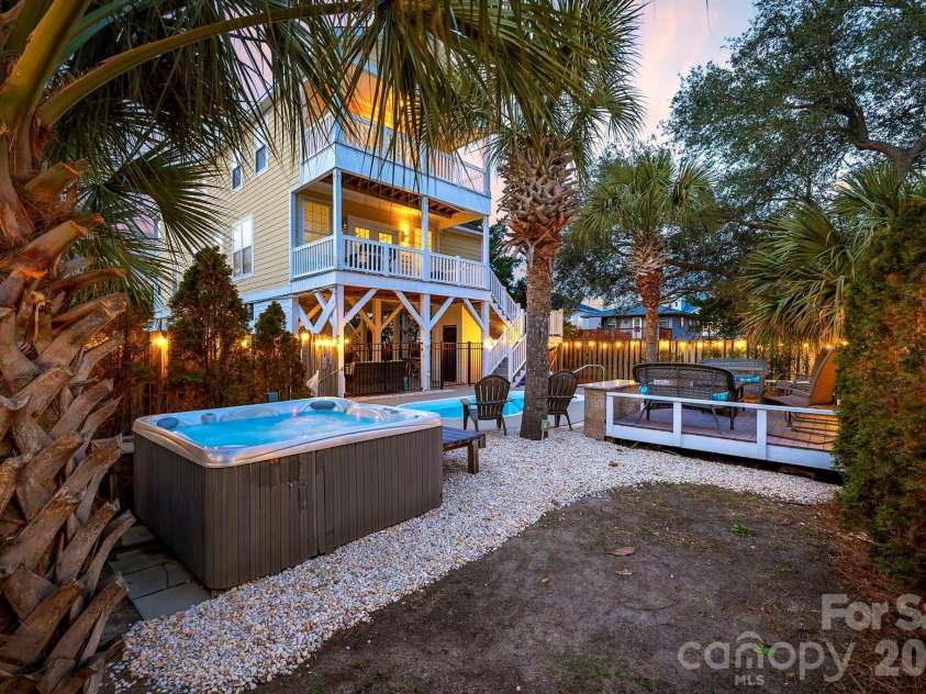 122 Rainbow Drive, Murrells Inlet, SC 29576.  MLS# CAR4372921, YatesRealty ID 14263. 