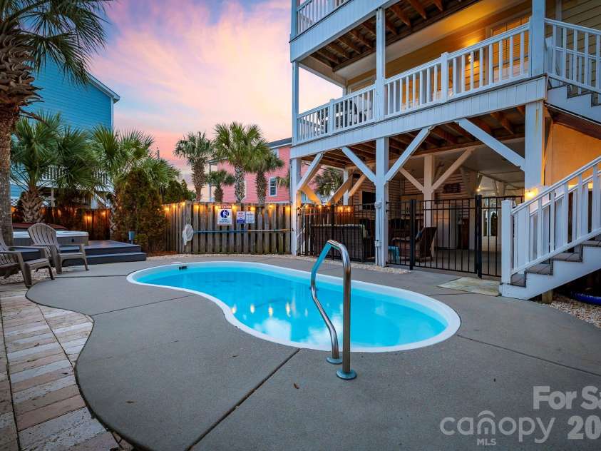 122 Rainbow Drive, Murrells Inlet, SC 29576.  MLS# CAR4372921, YatesRealty ID 14263. 