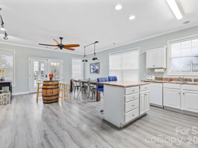 122 Rainbow Drive, Murrells Inlet, SC 29576.  MLS# CAR4372921, YatesRealty ID 14263. 