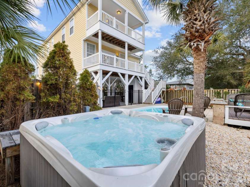 122 Rainbow Drive, Murrells Inlet, SC 29576.  MLS# CAR4372921, YatesRealty ID 14263. 