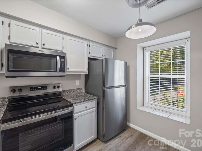 704 Heritage Parkway, Fort Mill, SC 29715.  MLS# CAR4369404, YatesRealty ID 14264. 