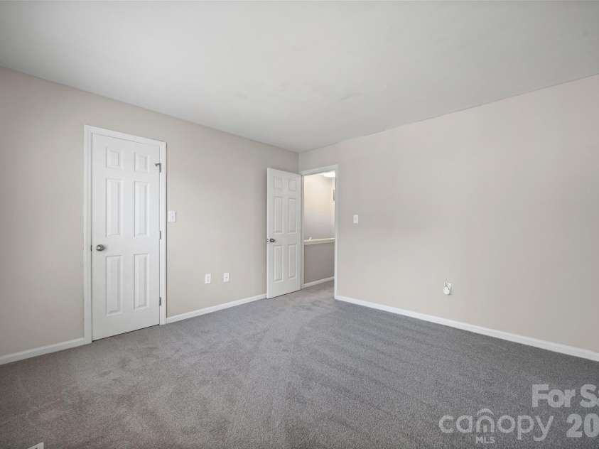 704 Heritage Parkway, Fort Mill, SC 29715.  MLS# CAR4369404, YatesRealty ID 14264. 