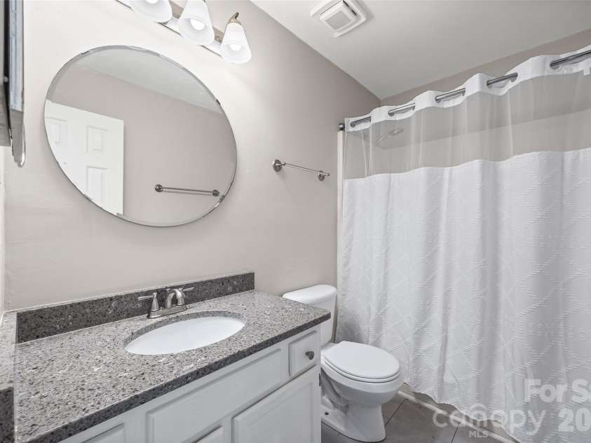 704 Heritage Parkway, Fort Mill, SC 29715.  MLS# CAR4369404, YatesRealty ID 14264. 