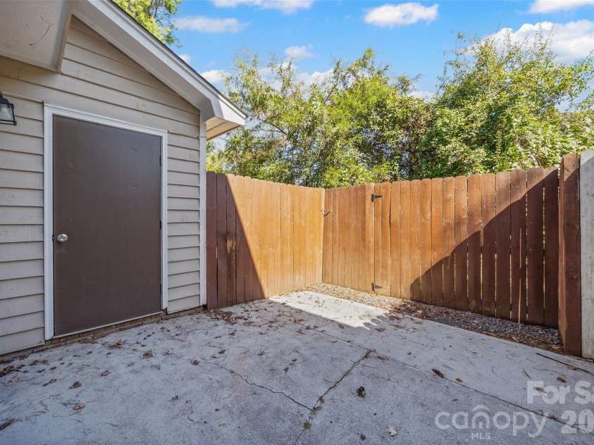 704 Heritage Parkway, Fort Mill, SC 29715.  MLS# CAR4369404, YatesRealty ID 14264. 