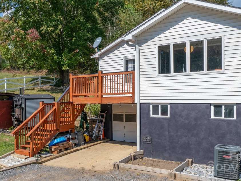 2906 Rabbit Skin Road, Waynesville, NC 28785.  MLS# CAR4183385, YatesRealty ID 14265. 