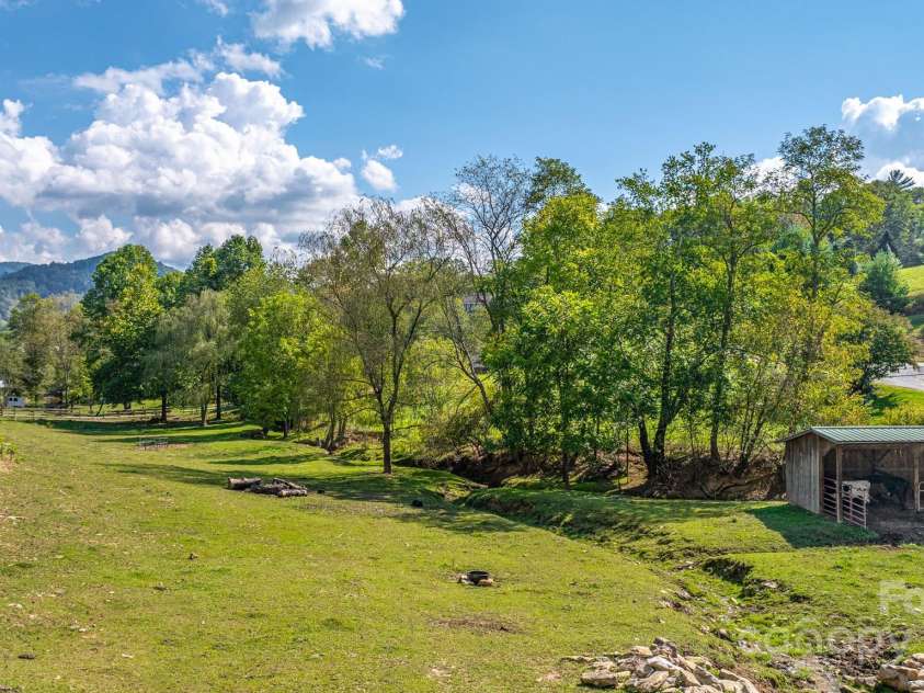 2906 Rabbit Skin Road, Waynesville, NC 28785.  MLS# CAR4183385, YatesRealty ID 14265. 