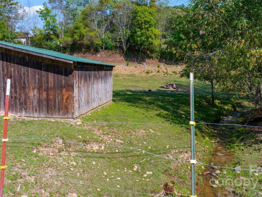 2906 Rabbit Skin Road, Waynesville, NC 28785.  MLS# CAR4183385, YatesRealty ID 14265. 