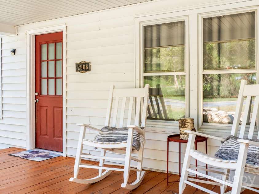 2906 Rabbit Skin Road, Waynesville, NC 28785.  MLS# CAR4183385, YatesRealty ID 14265. Front Porch