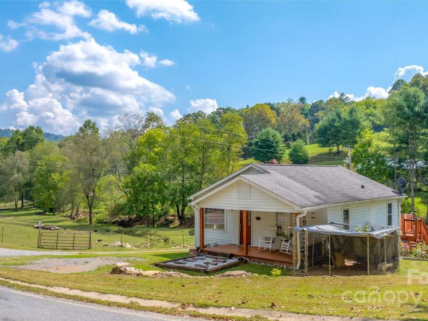 2906 Rabbit Skin Road, Waynesville, NC 28785.  MLS# CAR4183385, YatesRealty ID 14265. Street View