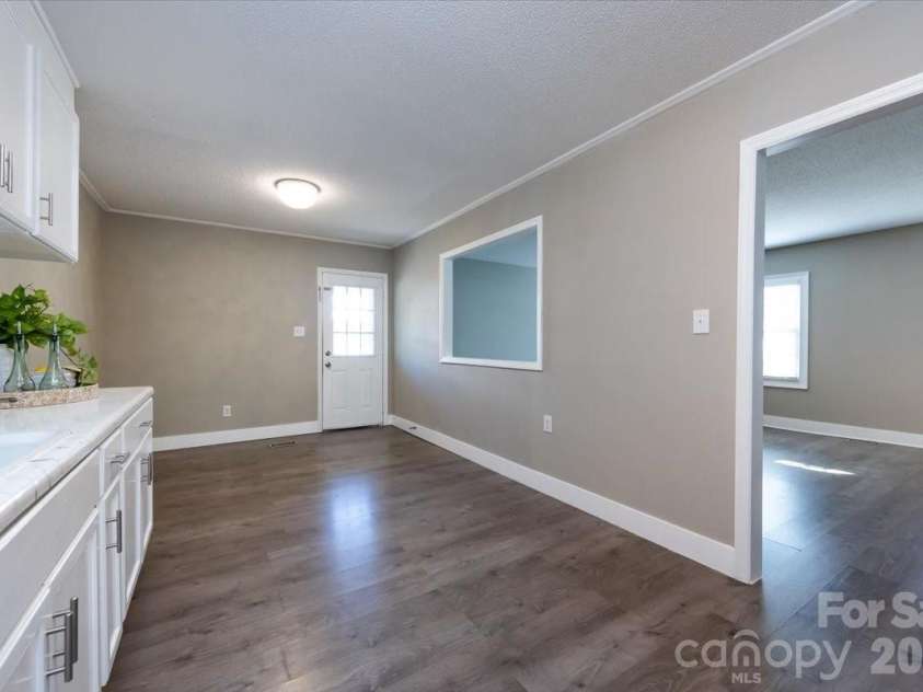 406 Robinson Clemmer Road, Dallas, NC 28034.  MLS# CAR4344855, YatesRealty ID 14265. 