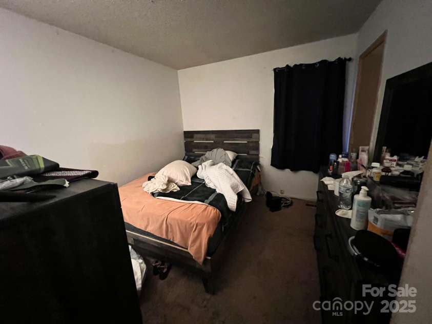 6134 Bent Tree Court, Charlotte, NC 28212.  MLS# CAR4255031, YatesRealty ID 14266. 