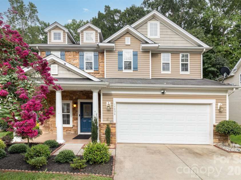 14038 Pinyon Pine Lane, Charlotte, NC 28215.  MLS# CAR4339783, YatesRealty ID 14267. 