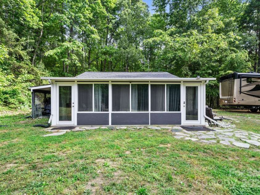715 Potneck Road, Salisbury, NC 28147.  MLS# CAR4252809, YatesRealty ID 14268. 