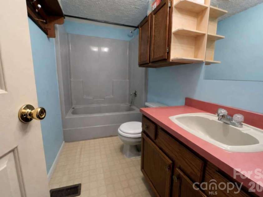 163 Barkley Drive, Mooresboro, NC 28114.  MLS# CAR4368806, YatesRealty ID 14269. 