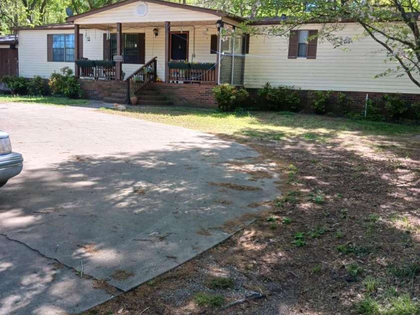 163 Barkley Drive, Mooresboro, NC 28114.  MLS# CAR4432129, YatesRealty ID 14269. 