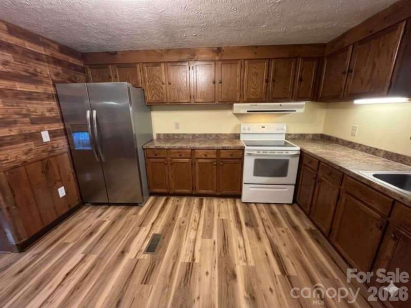 163 Barkley Drive, Mooresboro, NC 28114.  MLS# CAR4432129, YatesRealty ID 14269. 