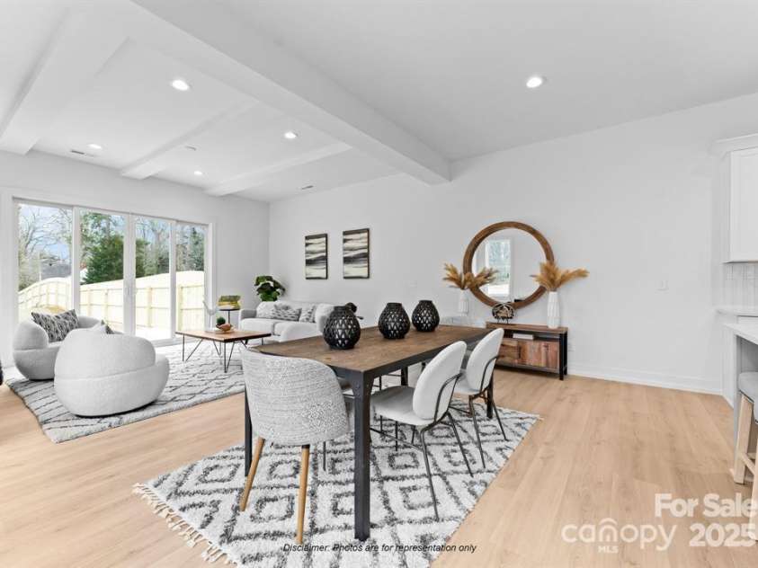 2025 Mandarin Boulevard, Charlotte, NC 28205.  MLS# CAR4227252, YatesRealty ID 1427. 