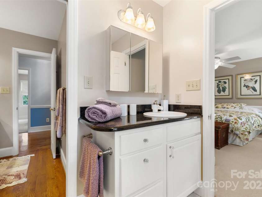 3909 Black Sycamore Drive, Charlotte, NC 28226.  MLS# CAR4259361, YatesRealty ID 14270. Bedroom 2 bathroom