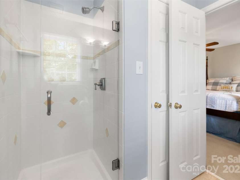 3909 Black Sycamore Drive, Charlotte, NC 28226.  MLS# CAR4259361, YatesRealty ID 14270. Bedroom 3 Bathroom