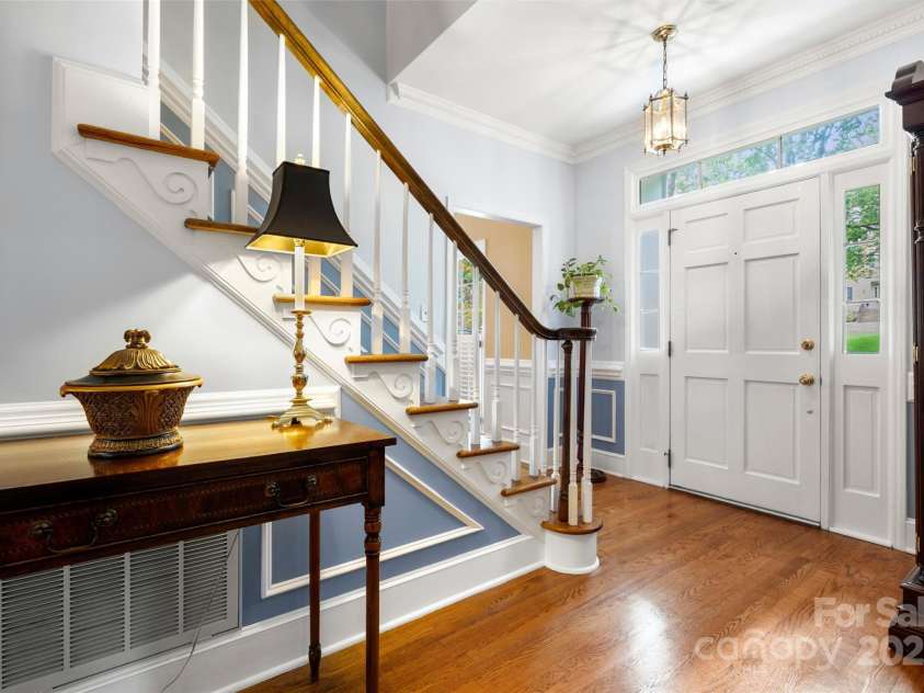 3909 Black Sycamore Drive, Charlotte, NC 28226.  MLS# CAR4259361, YatesRealty ID 14270. Entry