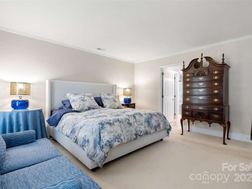 3909 Black Sycamore Drive, Charlotte, NC 28226.  MLS# CAR4259361, YatesRealty ID 14270. Primary Bedroom