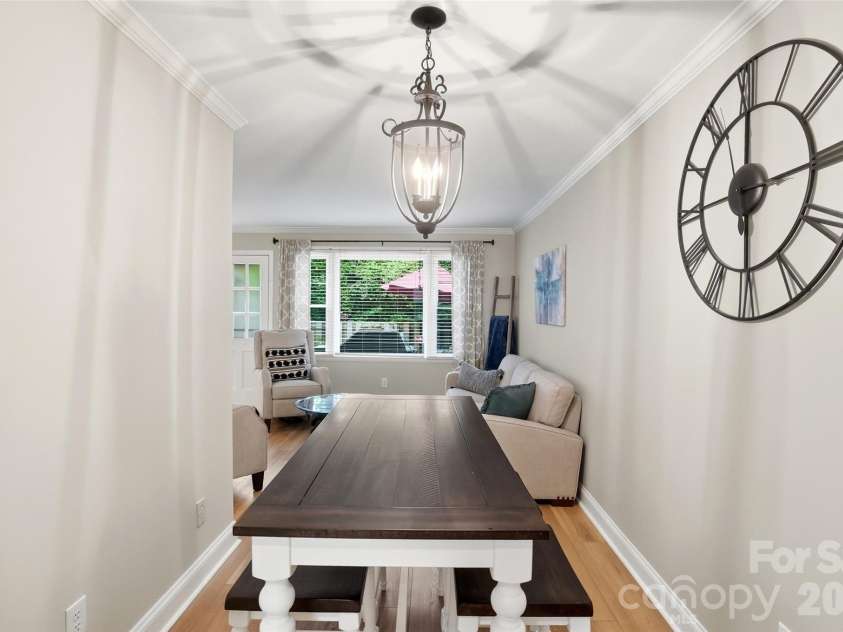 4605 Hedgemore Drive, Charlotte, NC 28209.  MLS# CAR4389374, YatesRealty ID 14271. 