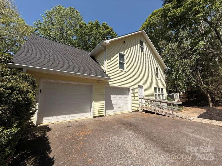 2835 DAV Avenue, Morganton, NC 28655.  MLS# CAR4239604, YatesRealty ID 14273. Side of Home