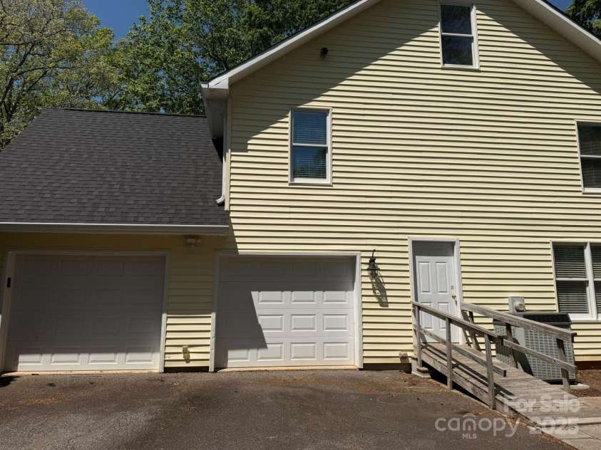 2835 DAV Avenue, Morganton, NC 28655.  MLS# CAR4239604, YatesRealty ID 14273. Side of Home