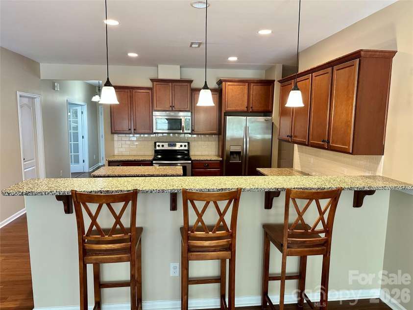 13320 Hunting Birds Lane, Charlotte, NC 28278.  MLS# CAR4362180, YatesRealty ID 14274. 