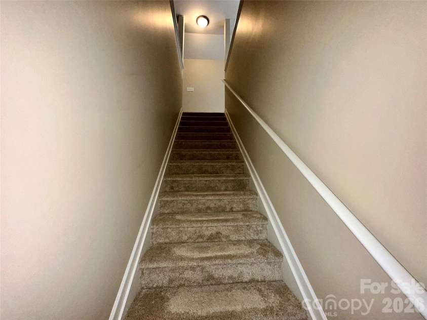 13320 Hunting Birds Lane, Charlotte, NC 28278.  MLS# CAR4362180, YatesRealty ID 14274. 